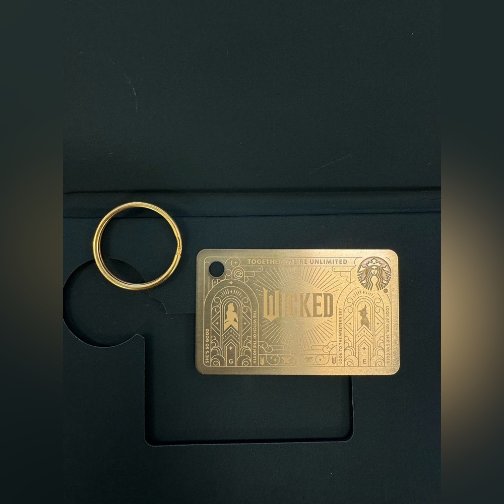 Starbucks Wicked Collectors Gold Gift Card Key Ring Balance $0